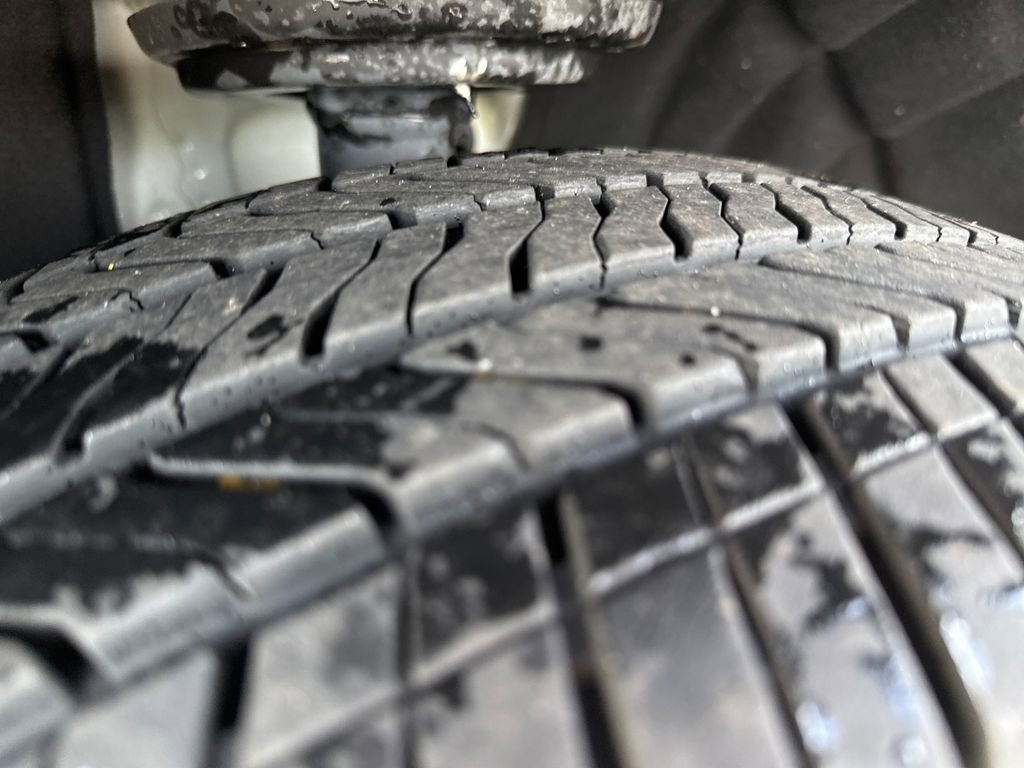 Used 2025 GMC Acadia Elevation image 29