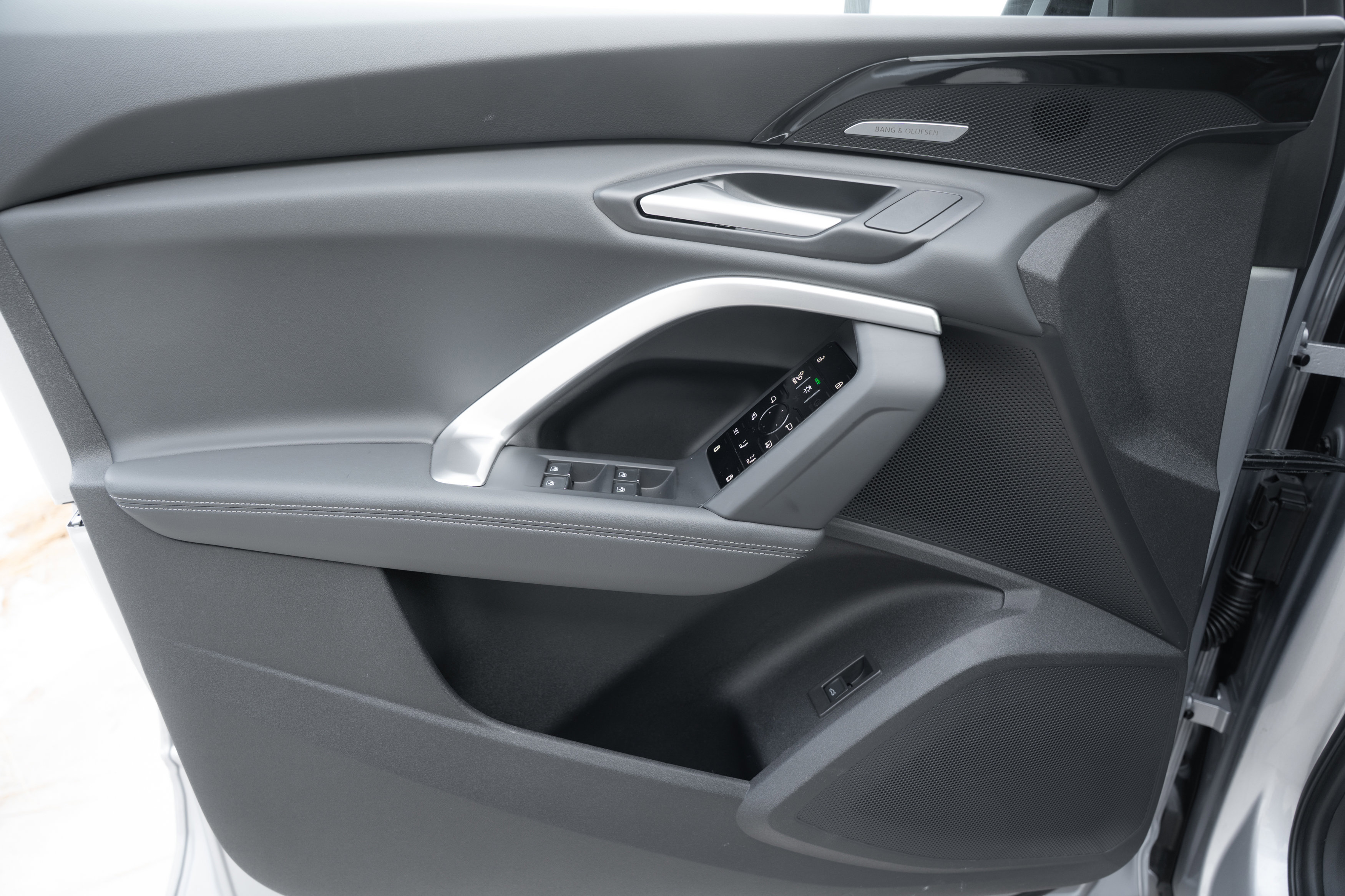 Certified 2025 Audi Q5 Premium Plus w/ Premium Plus image 19