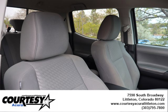 Used 2021 Toyota Tacoma SR5 RWD image 31