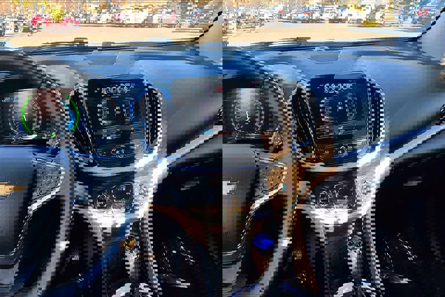 Used 2017 Chevrolet Volt LT w/ Comfort Package image 6