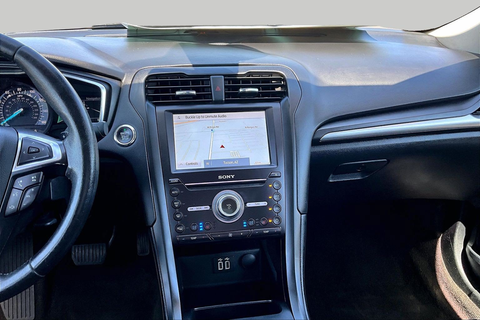 Used 2020 Ford Fusion Titanium AWD/4WD image 6