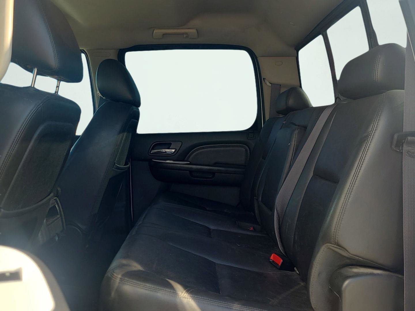 Used 2013 GMC Sierra 2500 Denali w/ Suspension Package, Off-Road image 13