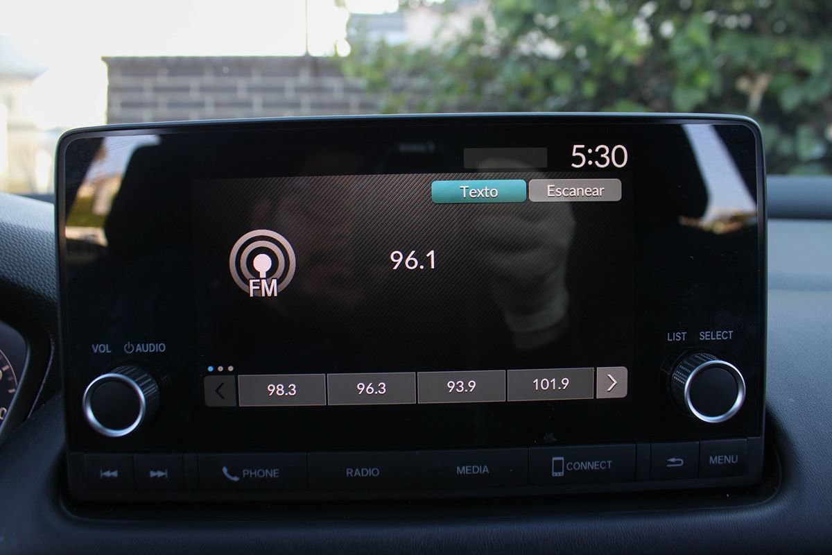 Used 2023 Honda HR-V LX image 36