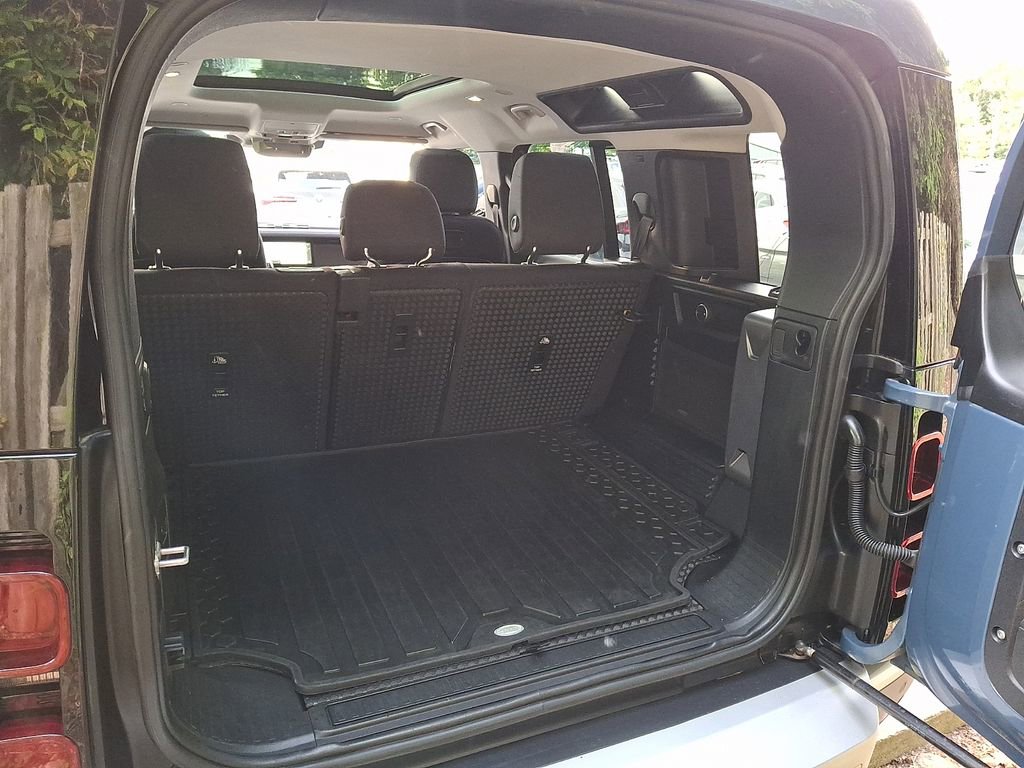 Used 2020 Land Rover Defender 110 S AWD/4WD image 27