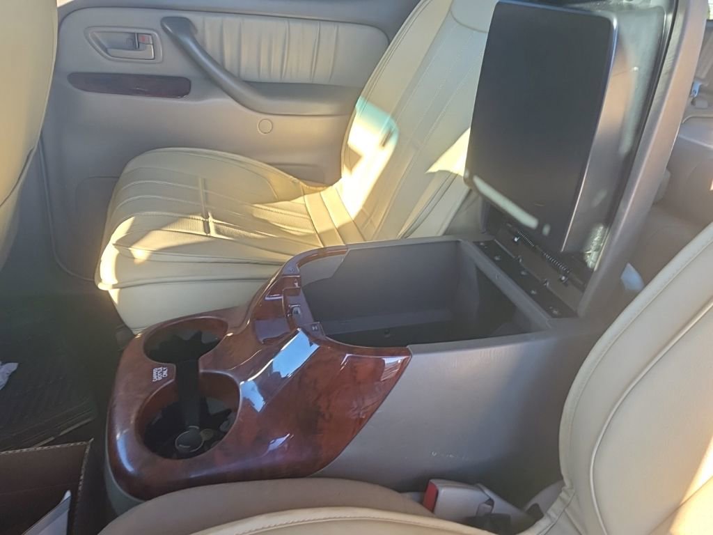 Used 2007 Toyota Sequoia Limited image 17