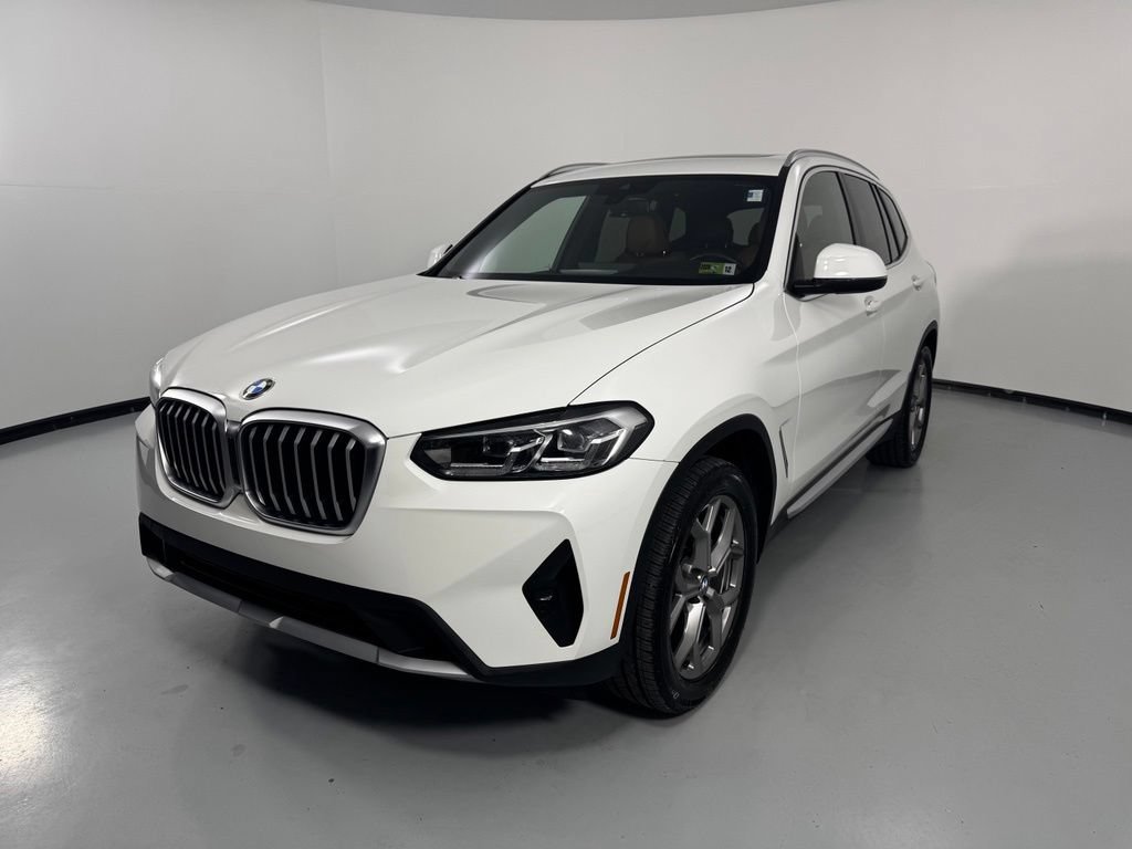 Used 2022 BMW X3 xDrive30i w/ Premium Package AWD/4WD image 3