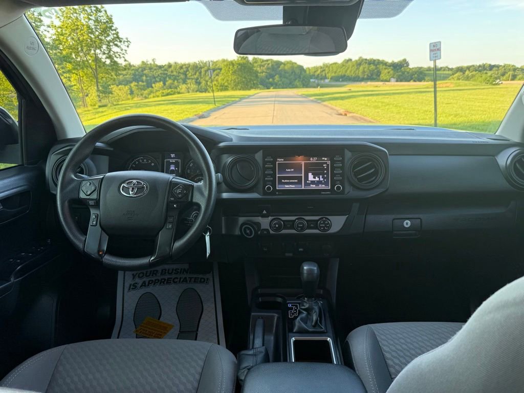 Used 2022 Toyota Tacoma SR w/ SR Convenience Package RWD image 15