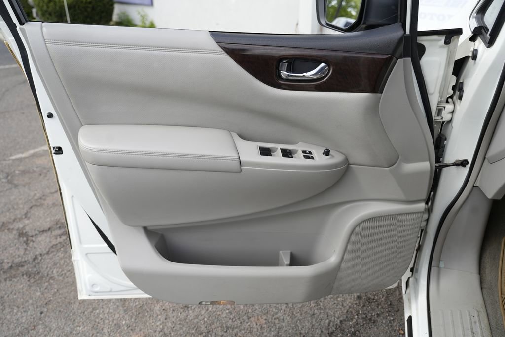 Used 2016 Nissan Quest SV FWD image 20