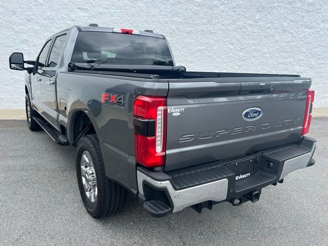Used 2025 Ford F250 Lariat w/ Chrome Package image 6