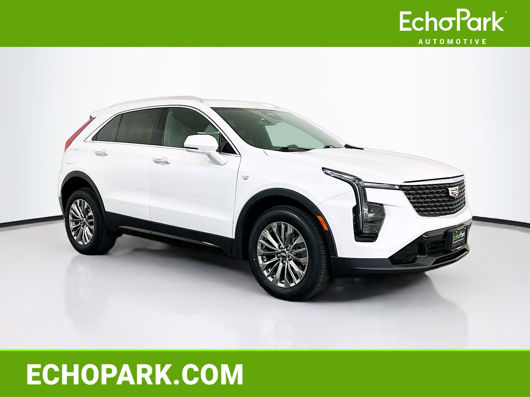 Used 2024 Cadillac XT4 Premium Luxury image 1