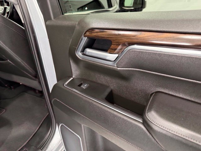 Used 2025 GMC Sierra 1500 SLT AWD/4WD image 28