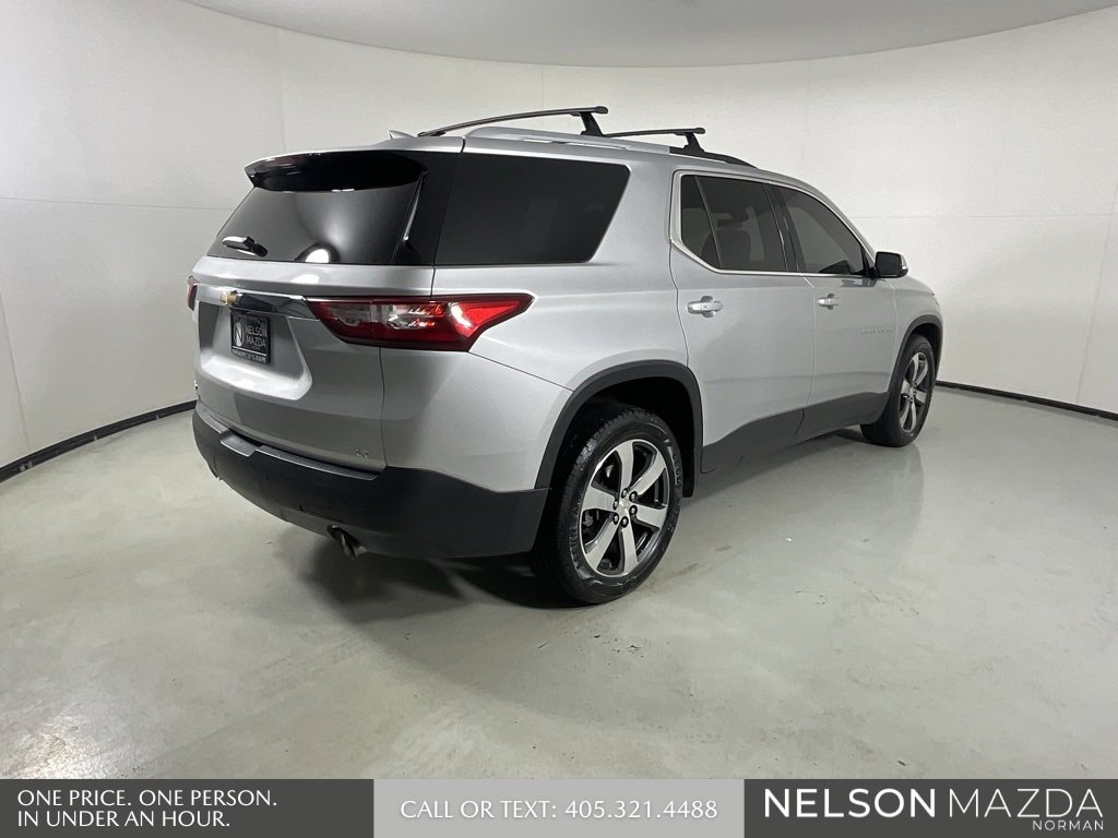 Used 2018 Chevrolet Traverse LT image 7
