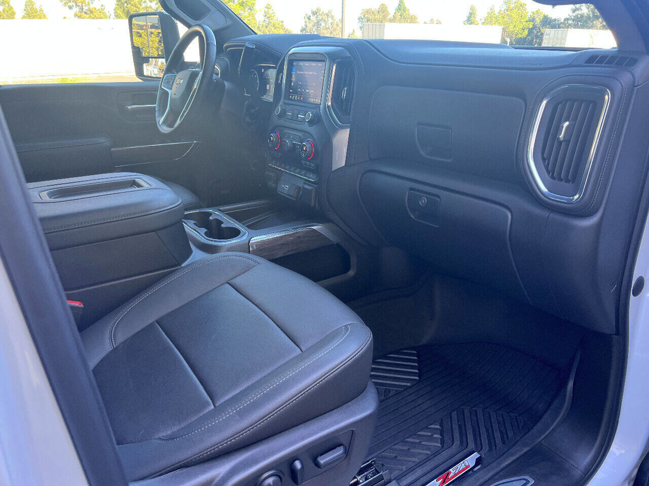 Used 2021 Chevrolet Silverado 2500 LTZ w/ LTZ Premium Package AWD/4WD image 29