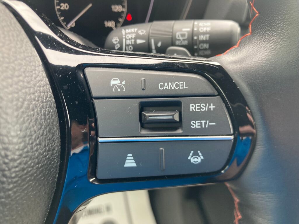 Used 2025 Honda Pilot TrailSport image 28