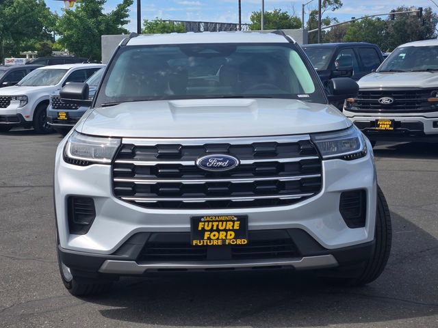 New 2026 Ford Explorer Active AWD/4WD image 2