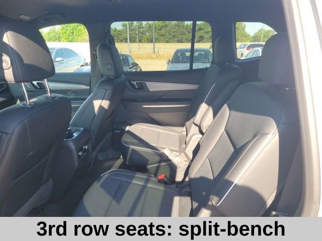 Used 2025 Buick Enclave Preferred w/ Power Package AWD/4WD image 17
