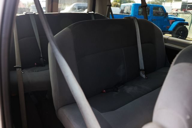 Used 2008 Ford E-350 and Econoline 350 XLT RWD image 15