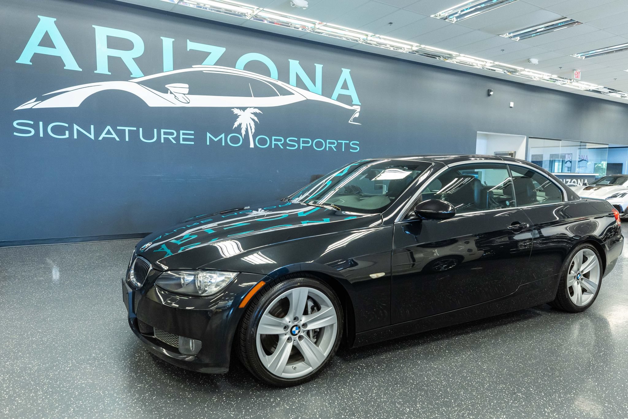 Used 2009 BMW 335i Convertible w/ Premium Pkg RWD image 1