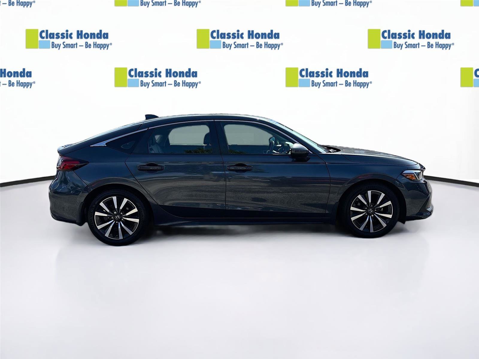 Certified 2022 Honda Civic EX-L image 9