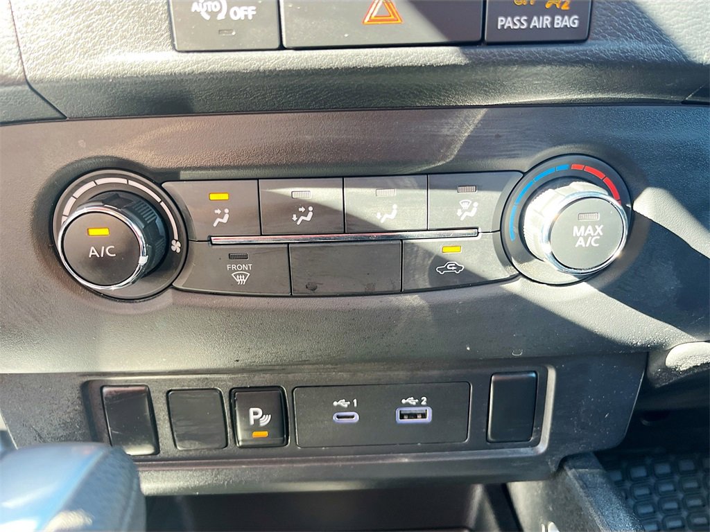 Used 2024 Nissan Frontier SV w/ Technology Package image 15
