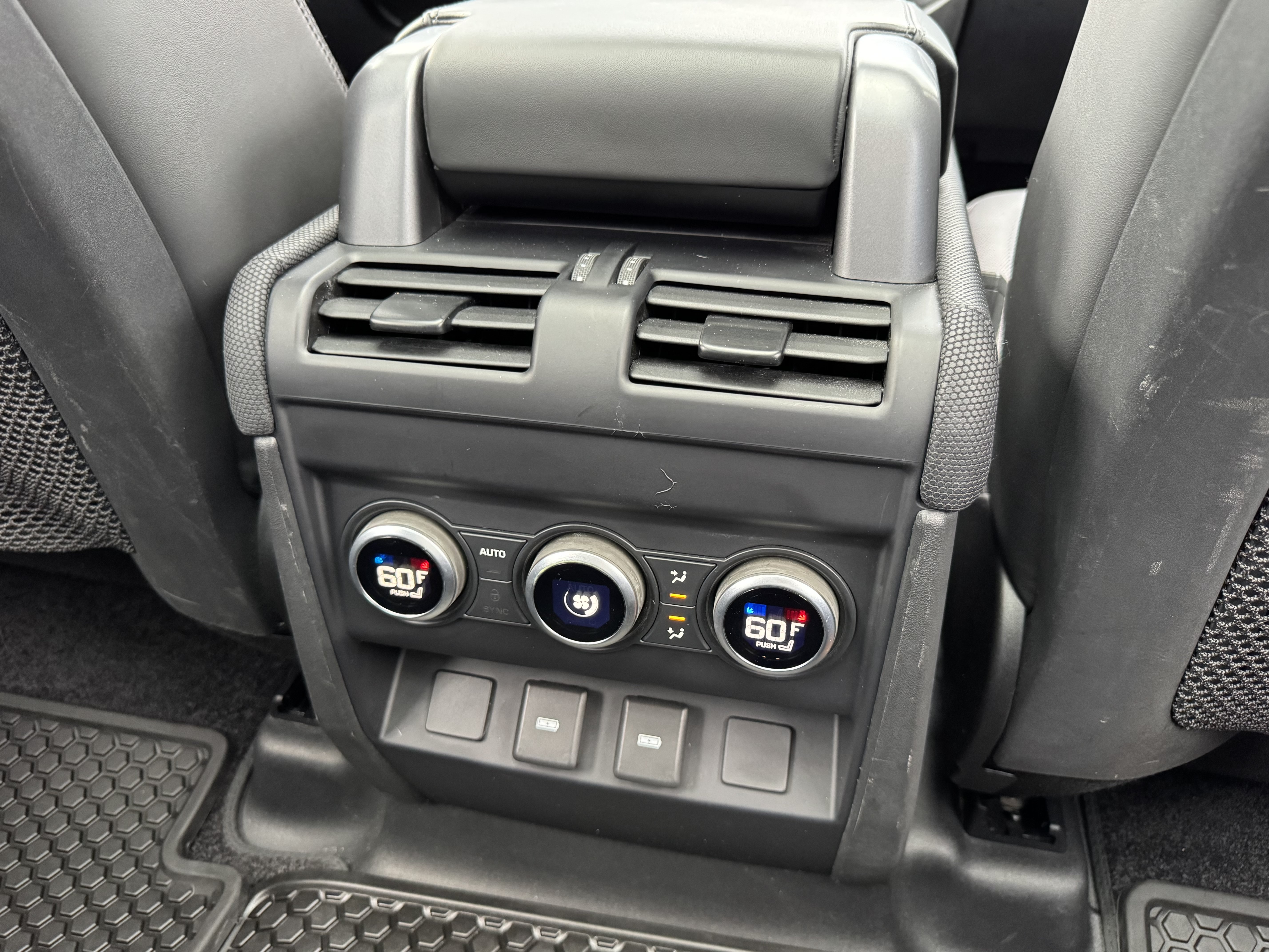 Certified 2023 Land Rover Defender 110 Carpathian Edition AWD/4WD image 30