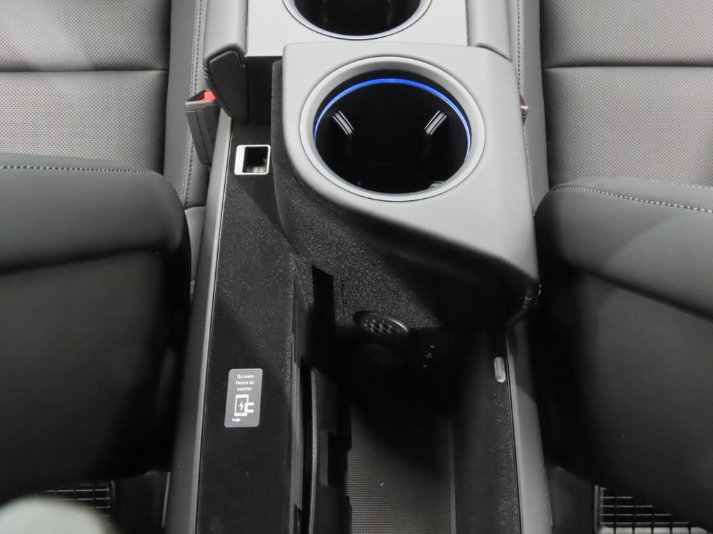 New 2026 Porsche Taycan Turbo AWD/4WD image 31
