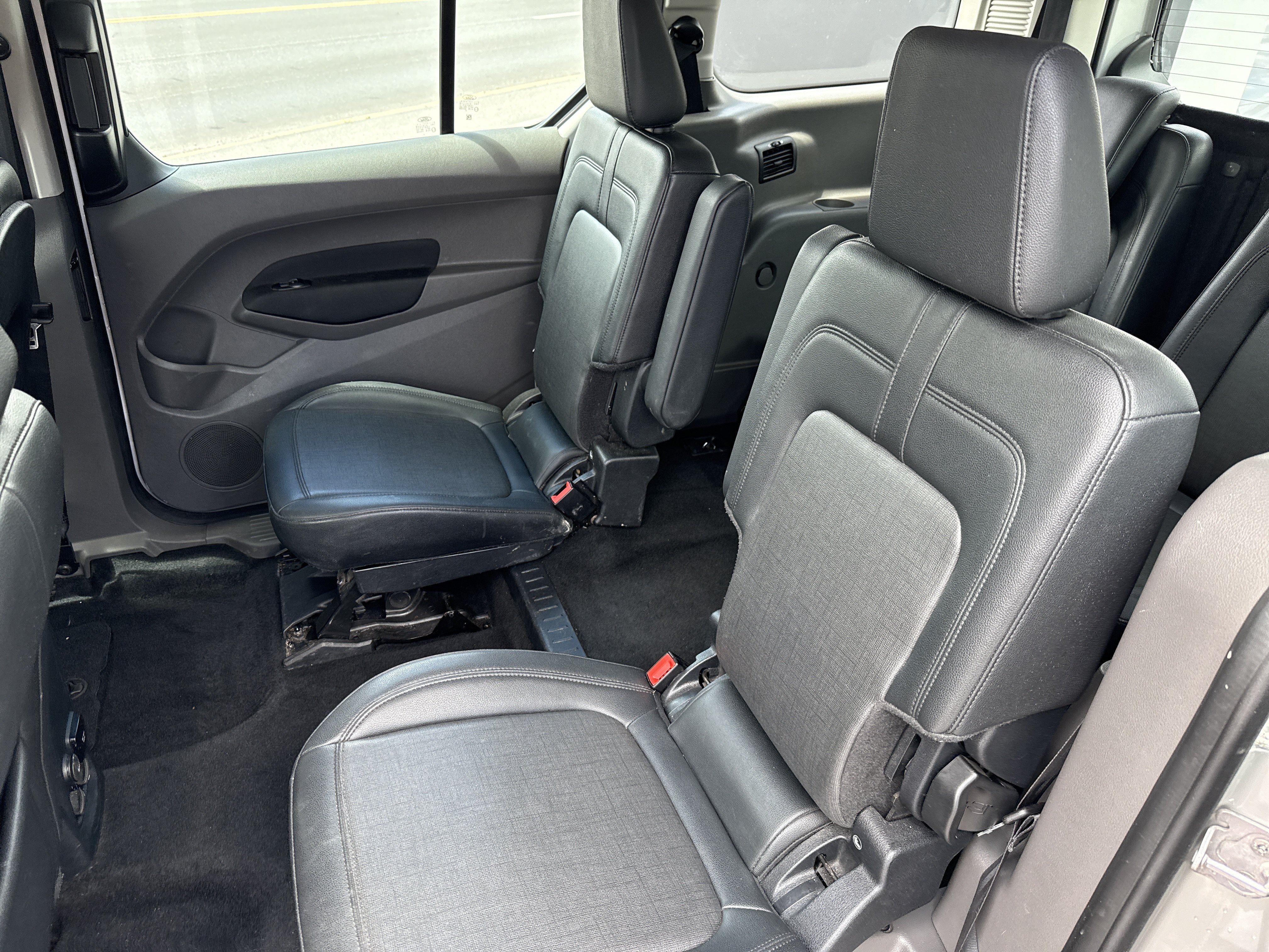 Used 2021 Ford Transit Connect XL FWD image 13
