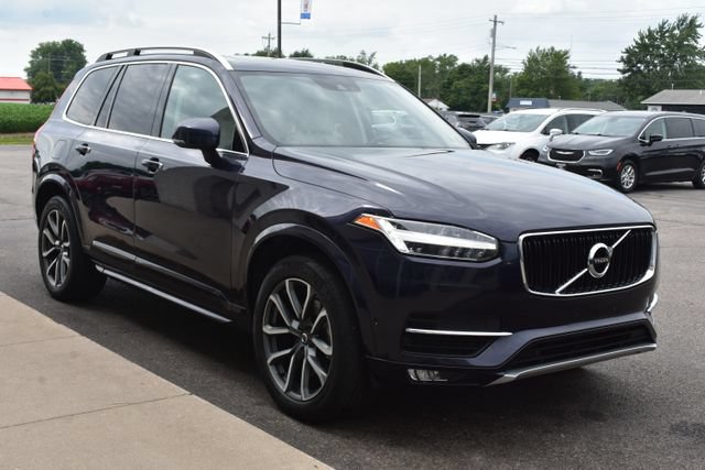 Used 2017 Volvo XC90 T6 Momentum w/ Convenience Package AWD/4WD image 13
