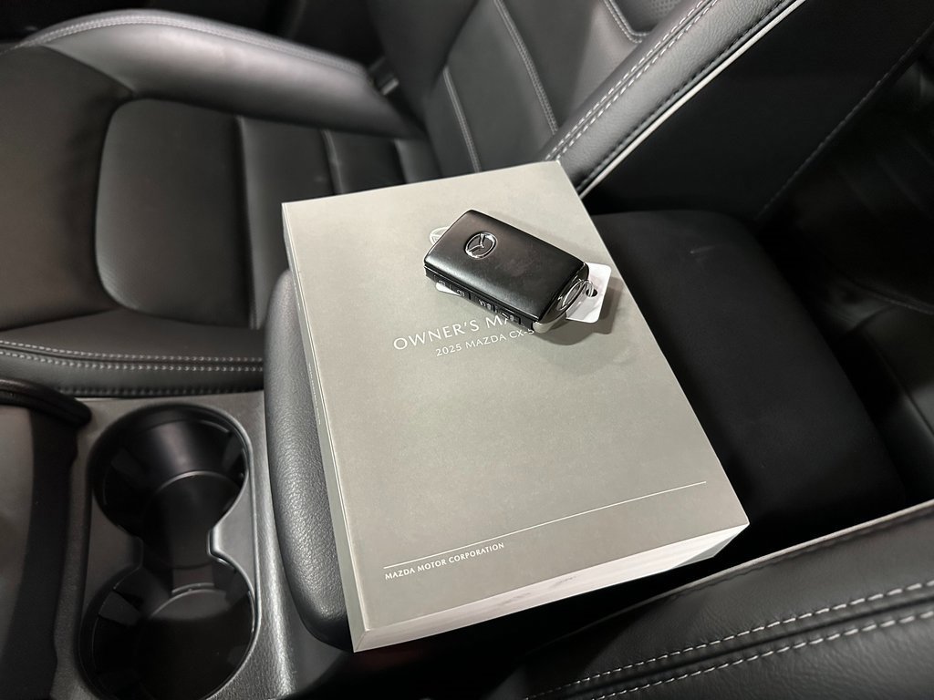 Used 2025 MAZDA CX-5 AWD 2.5 S w/ Preferred Package image 40