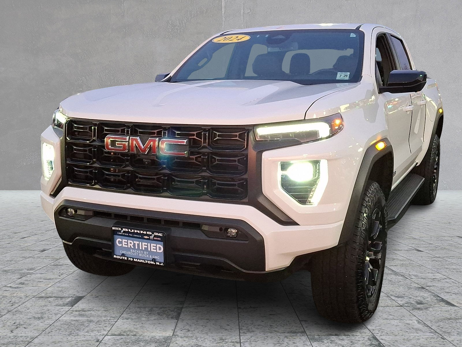 Certified 2024 GMC Canyon Elevation w/ Elevation Premium Package image 4