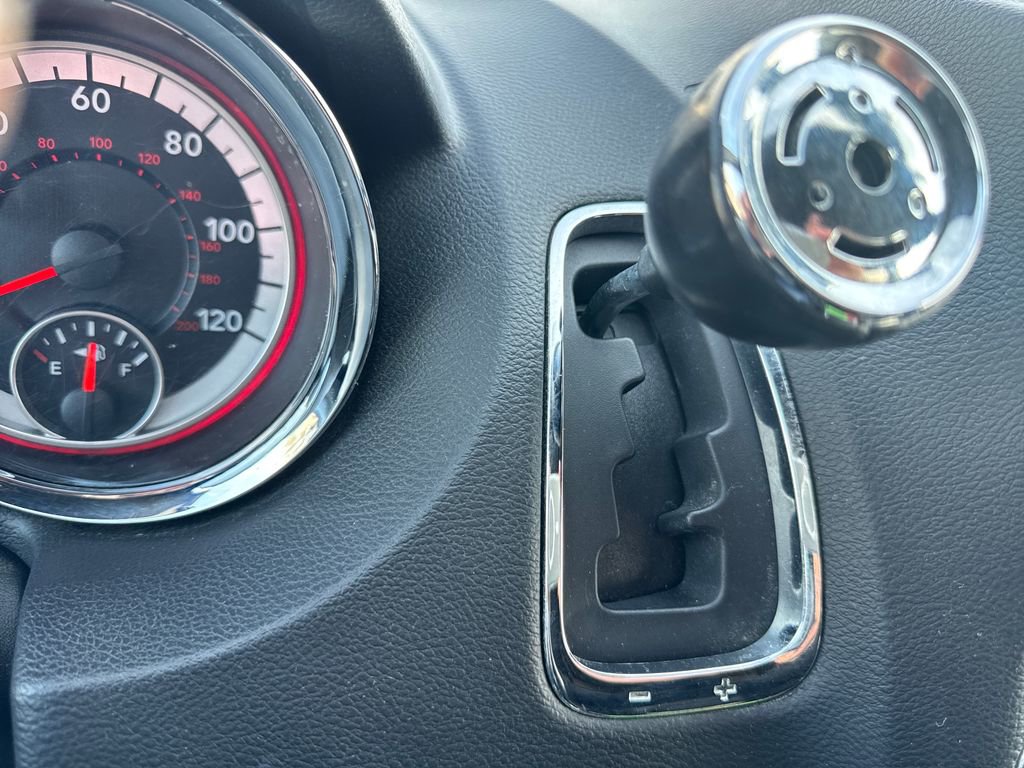 Used 2017 Dodge Grand Caravan GT image 27