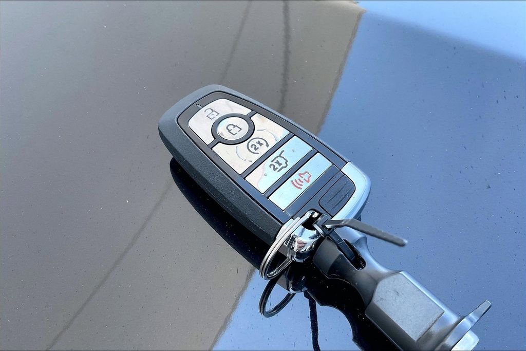 Used 2021 Lincoln Aviator Reserve w/ Elements Package Plus image 13