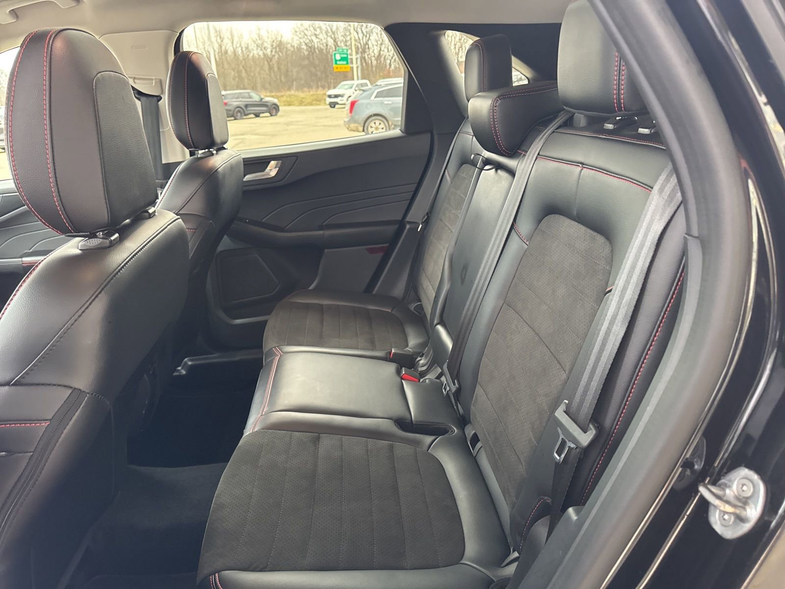 Certified 2022 Ford Escape SEL w/ SEL Stealth AWD Package image 35