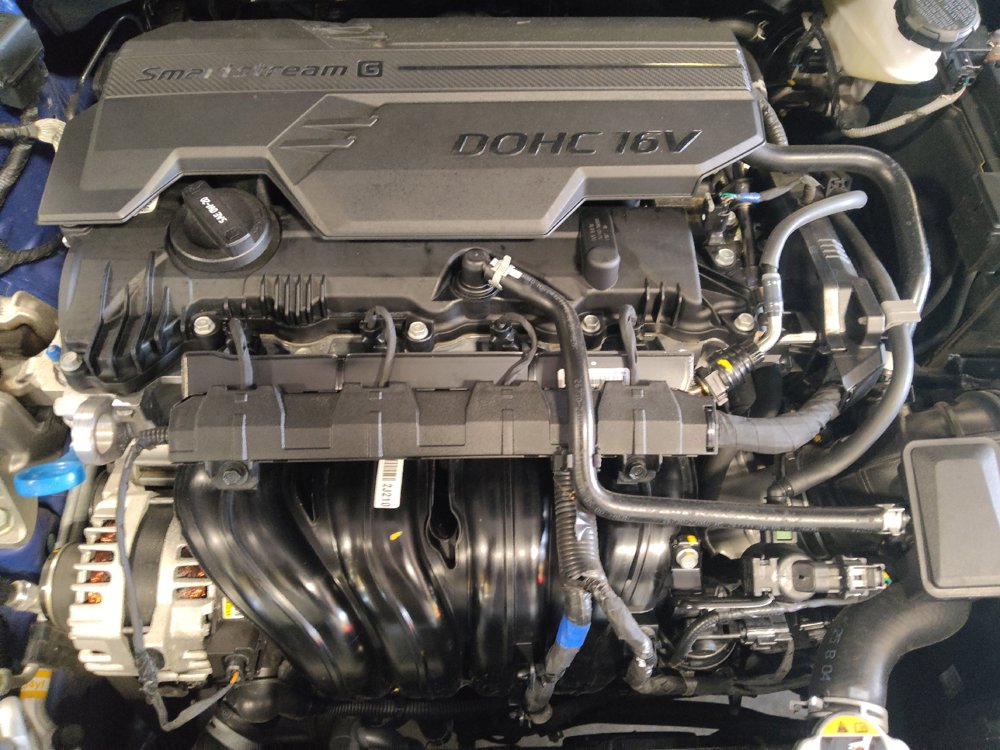 Used 2025 Hyundai Elantra Sport FWD image 30