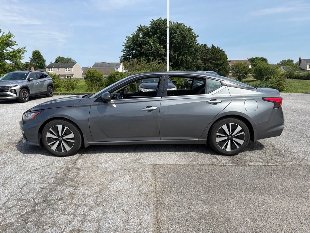 Used 2019 Nissan Altima 2.5 SV FWD image 3
