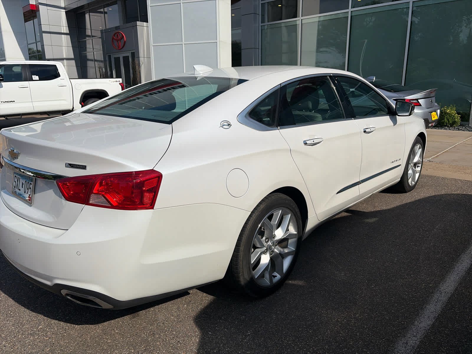 Used 2018 Chevrolet Impala Premier FWD image 6