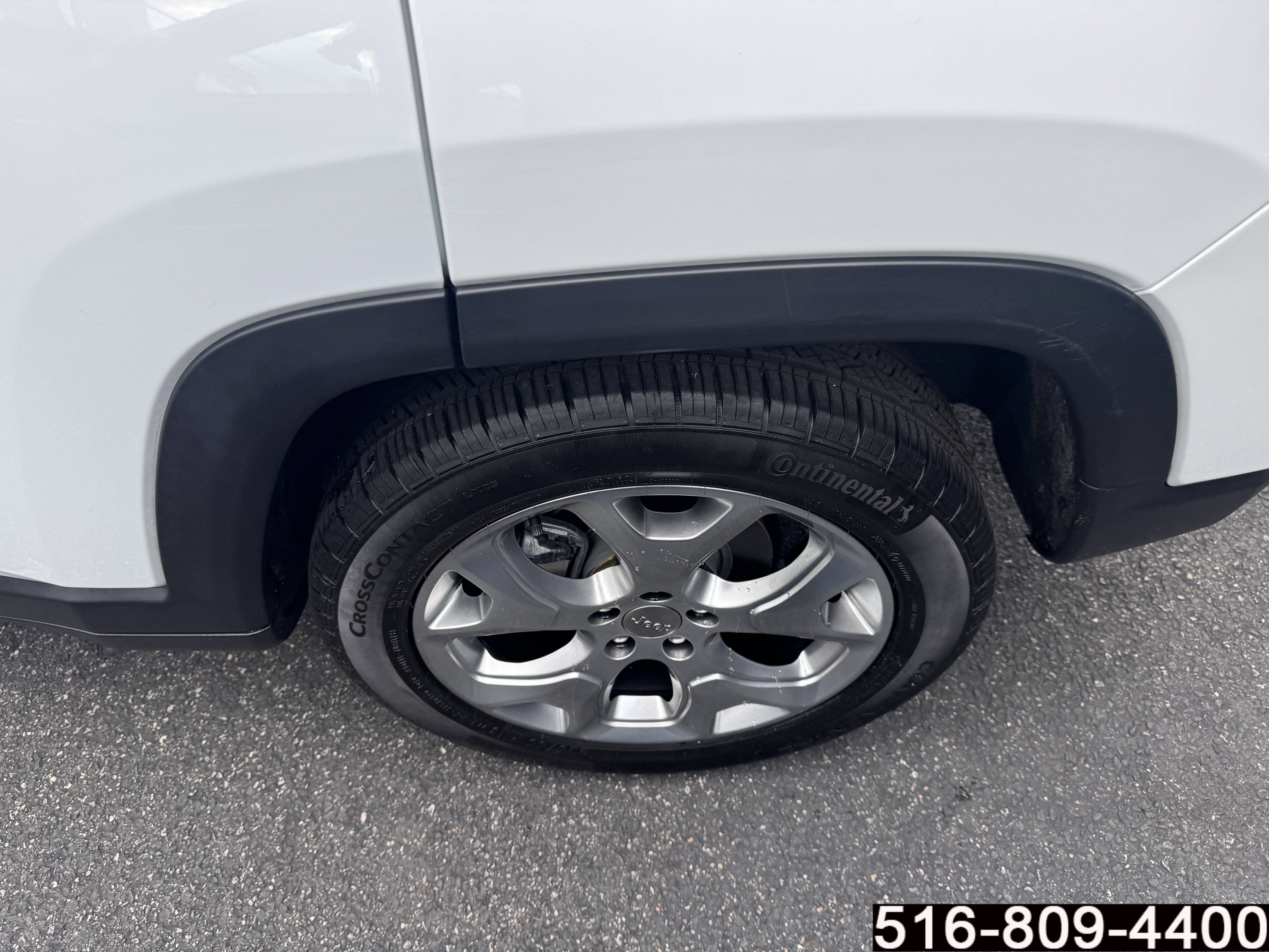 Used 2022 Jeep Compass Limited AWD/4WD image 11