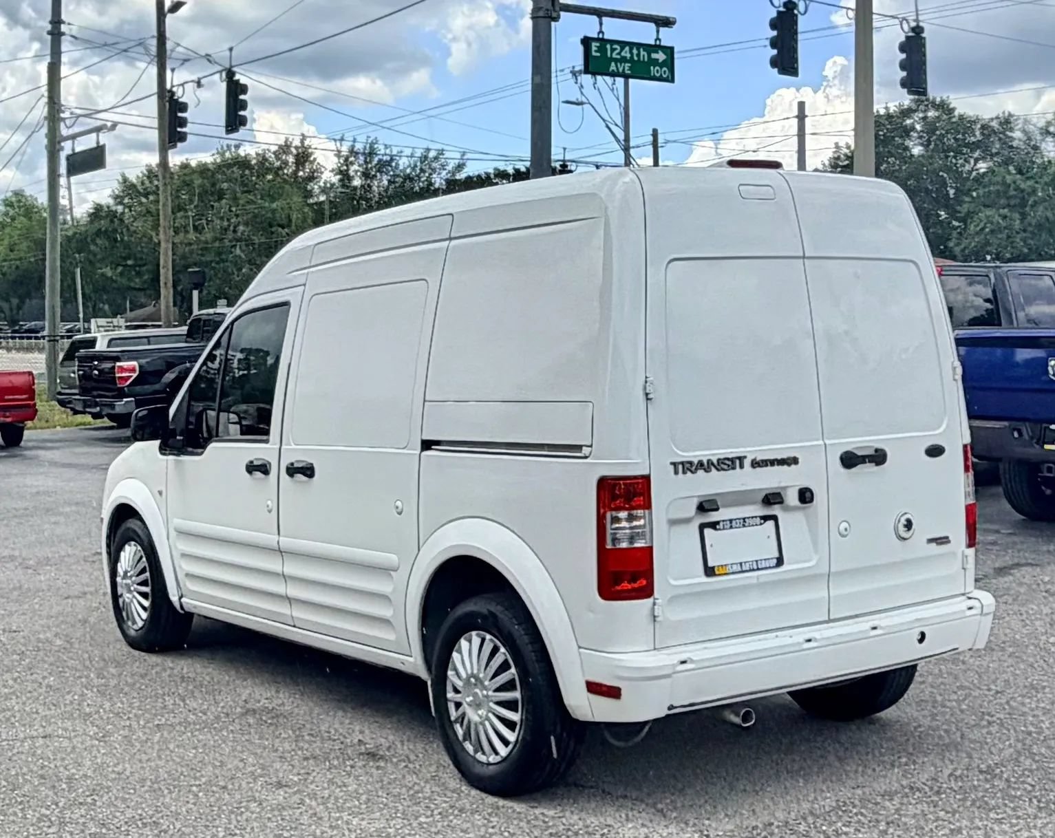 Used 2012 Ford Transit Connect XL FWD image 6