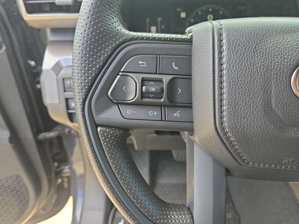 Certified 2026 Toyota Tacoma SR5 AWD/4WD image 18