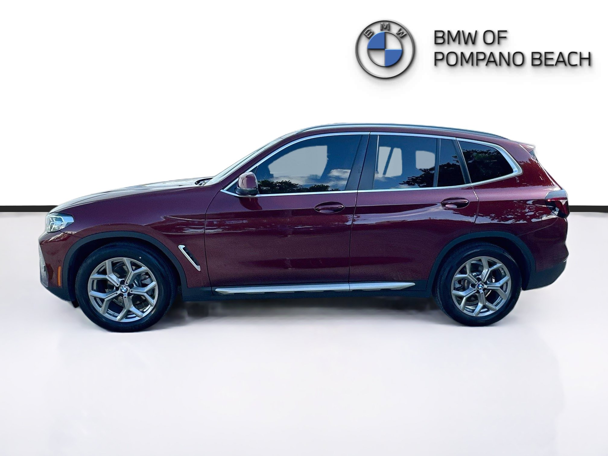 Used 2024 BMW X3 sDrive30i w/ Convenience Package RWD image 4