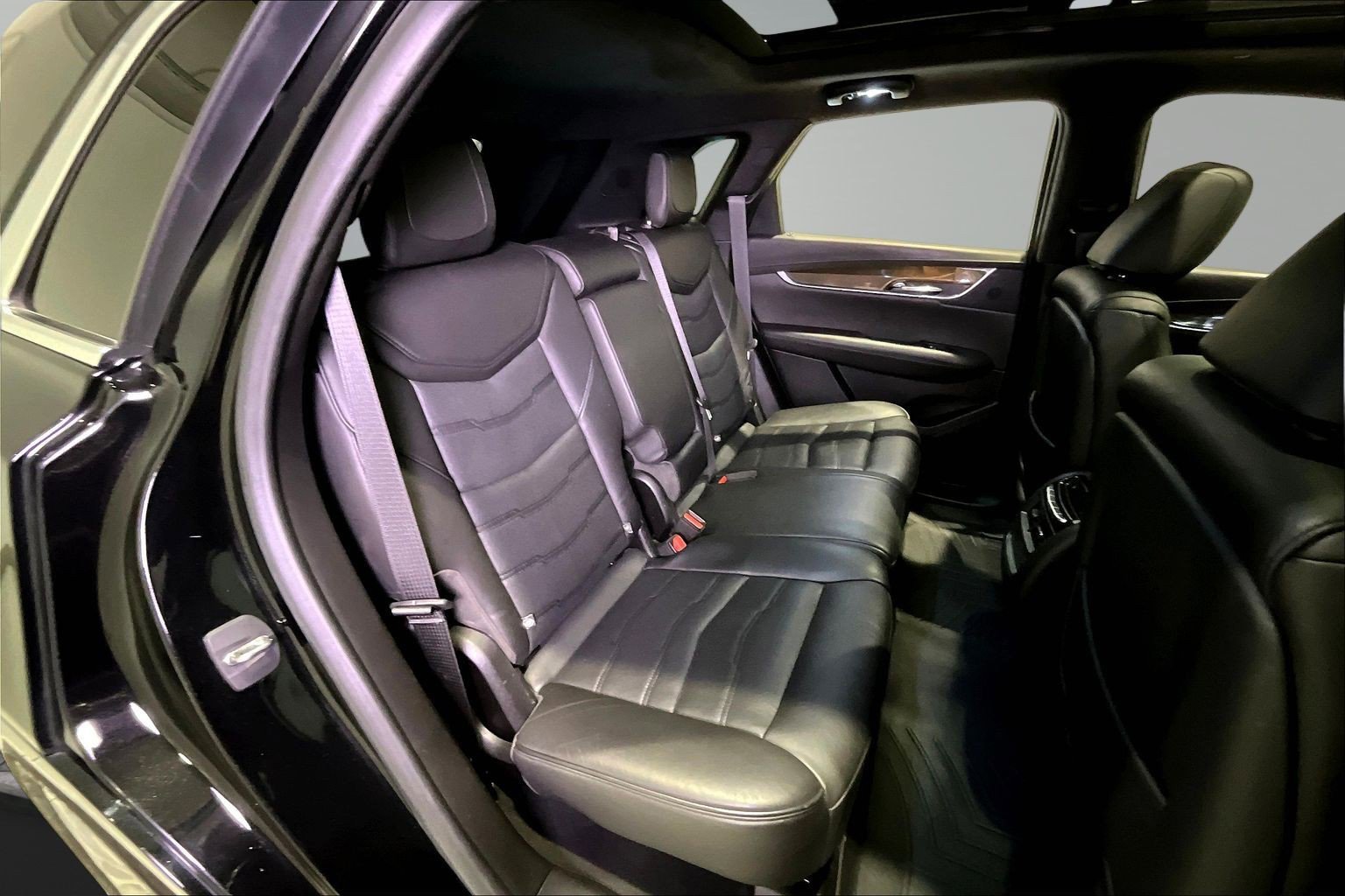 Used 2019 Cadillac XT5 Platinum AWD/4WD image 24