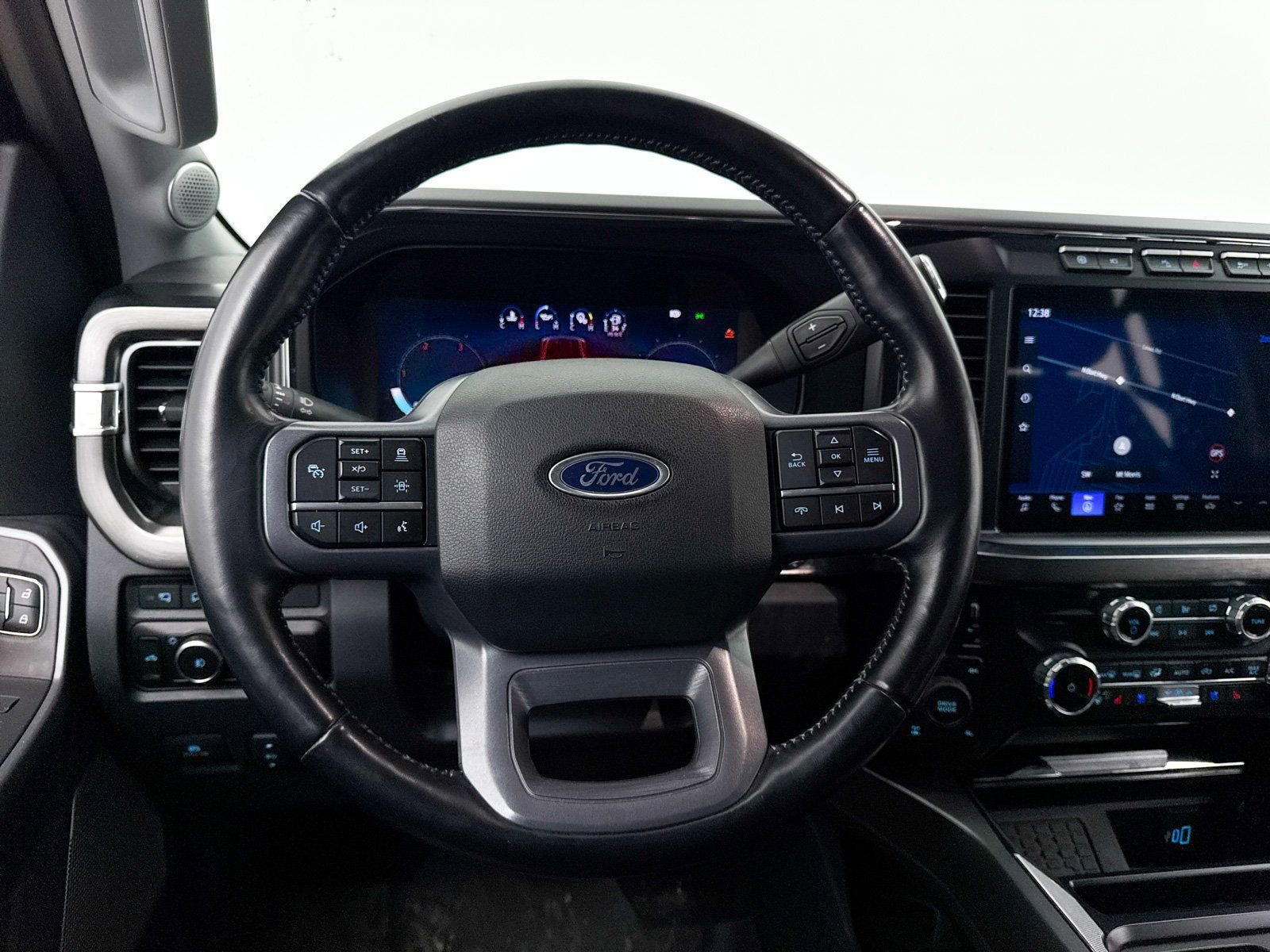 Used 2023 Ford F250 Lariat w/ Lariat Ultimate Package image 33