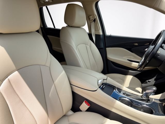 Used 2018 Buick Envision Essence FWD image 30