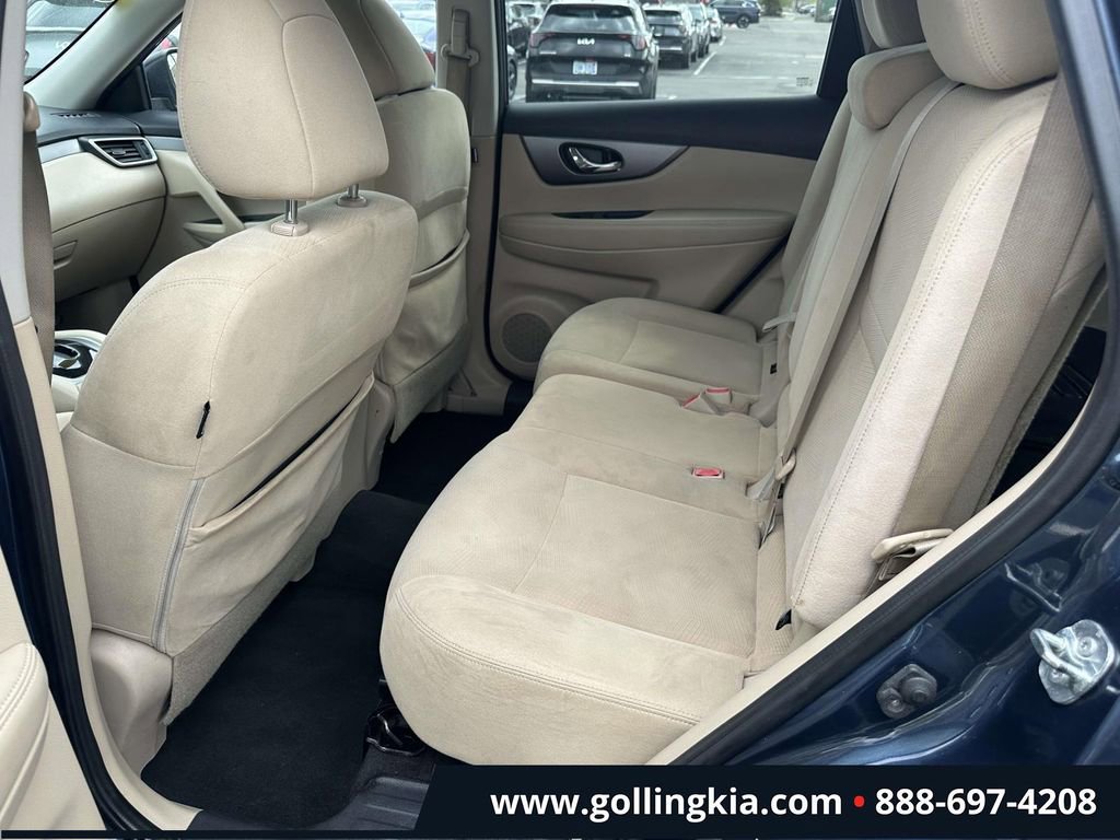 Used 2016 Nissan Rogue SV FWD image 10