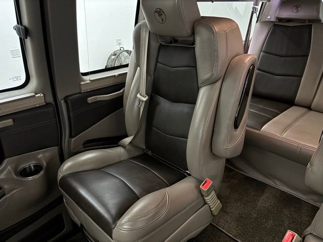Used 2020 Chevrolet Express 2500 w/ Enhanced Convenience Package image 37