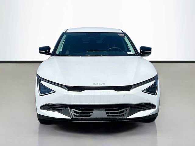 New 2025 Kia EV6 Light AWD/4WD image 2
