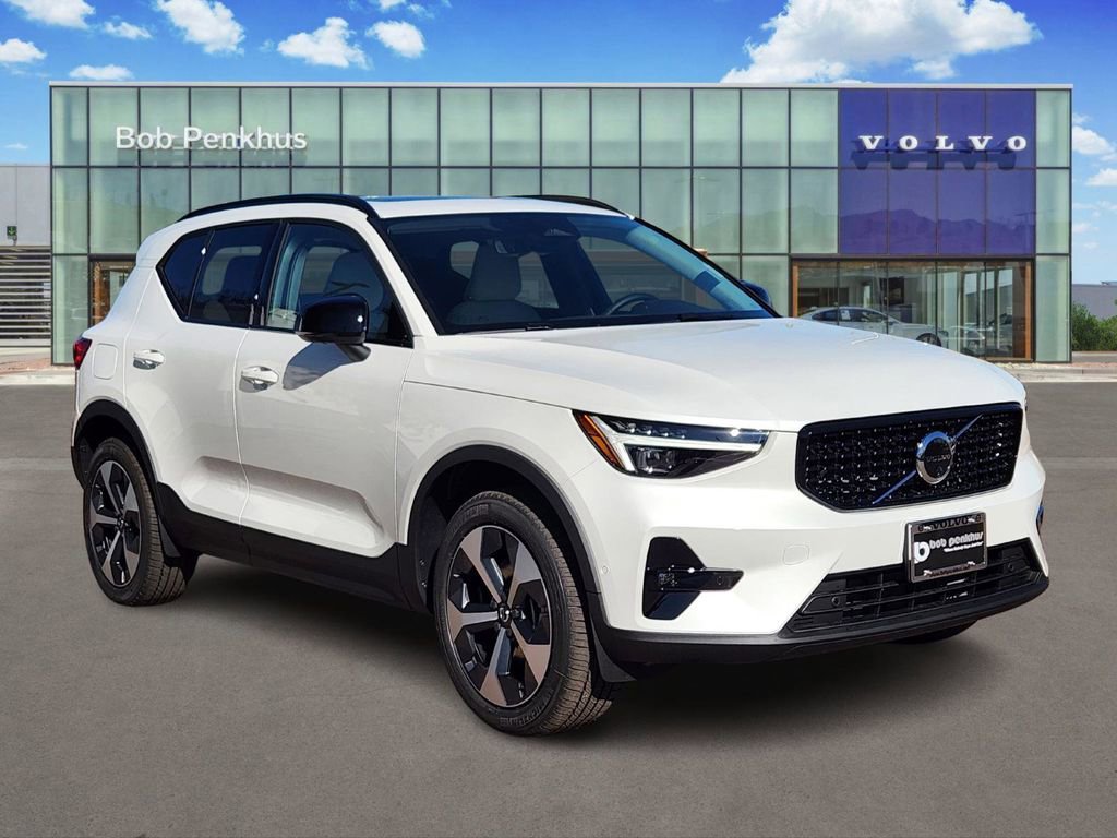 New 2026 Volvo XC40 B5 Plus w/ Protection Package Premier