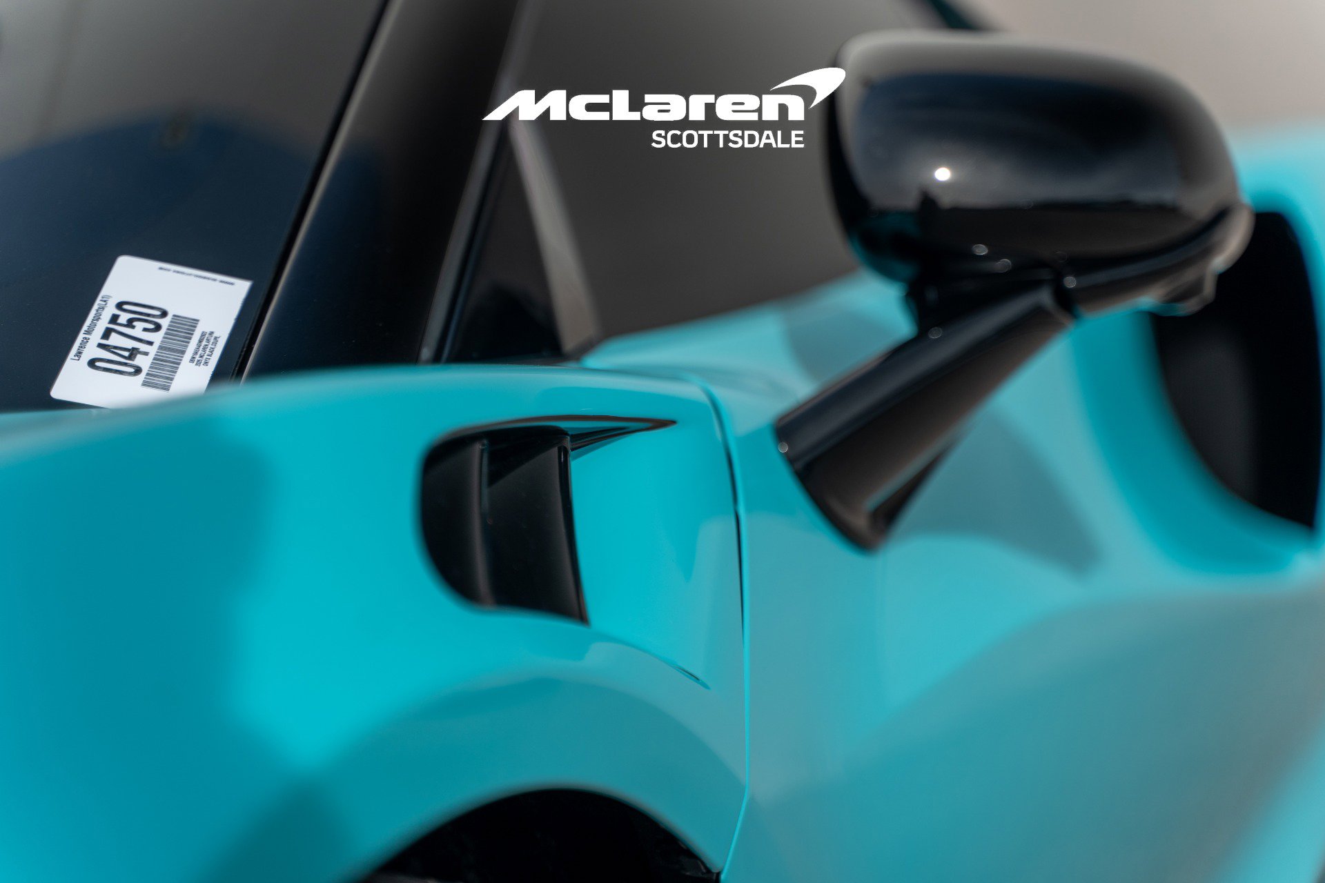 Used 2025 McLaren Artura image 14