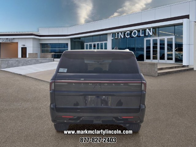 New 2027 Lincoln Navigator Premiere AWD/4WD image 4
