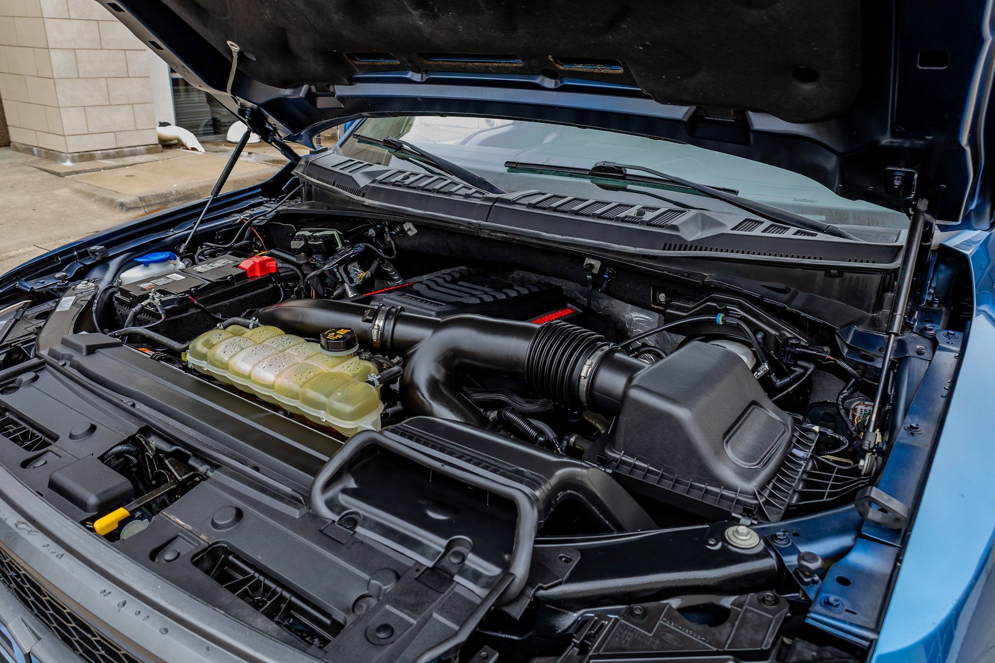 Used 2019 Ford F150 Raptor w/ Equipment Group 802A Luxury AWD/4WD image 40